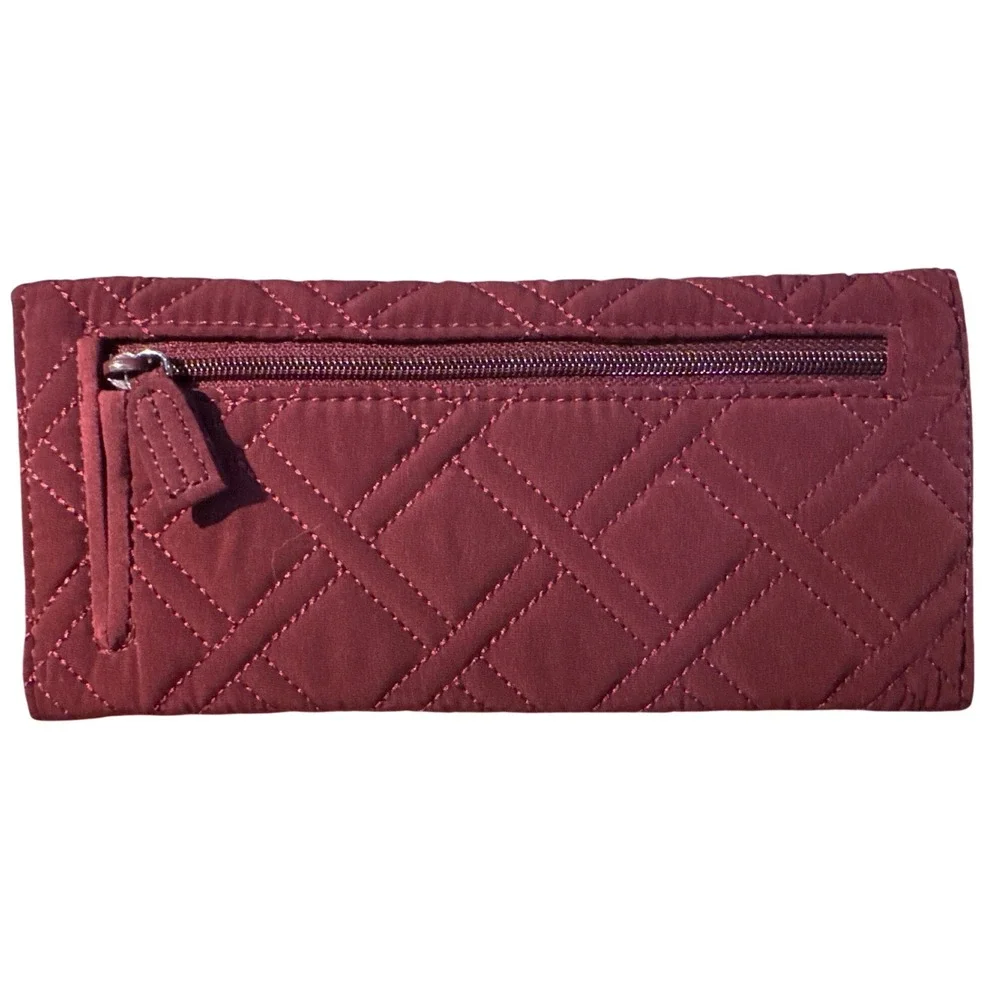 Vera Bradley not pattern flaws
